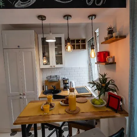 Charming Brutus Flat Near Old Town Lägenhet Bukarest