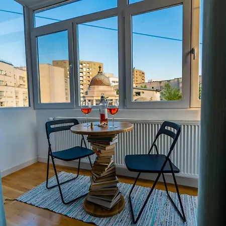 Charming Brutus Flat Near Old Town Lägenhet