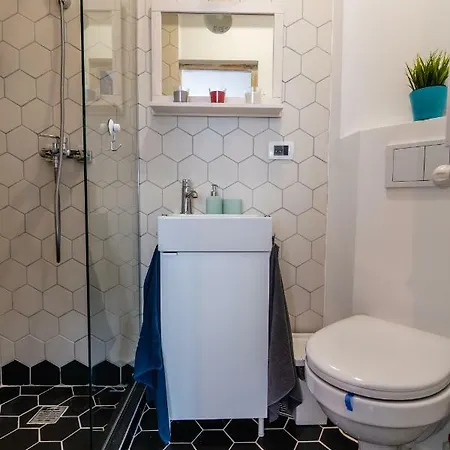 Charming Brutus Flat Near Old Town Lägenhet
