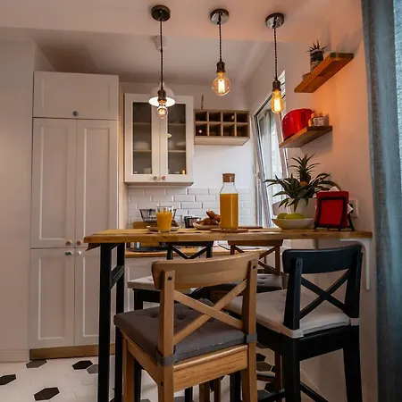 Charming Brutus Flat Near Old Town * Bukarest