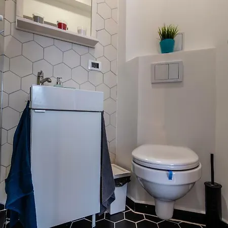 Charming Brutus Flat Near Old Town Lägenhet