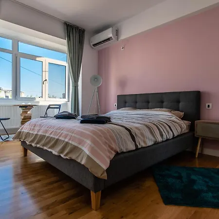 Lägenhet Charming Brutus Flat Near Old Town